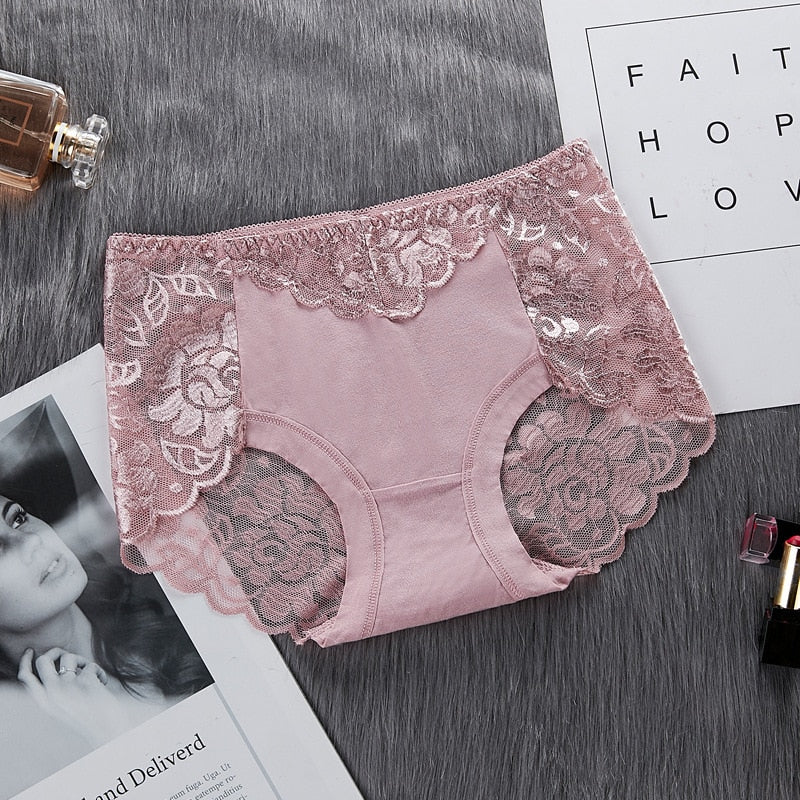 Culotte dentelle taille-haute