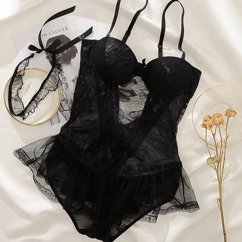 Corset serre-taille dentelle