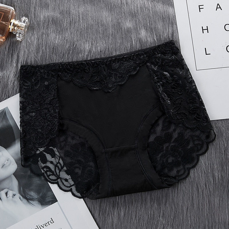 Culotte dentelle taille-haute