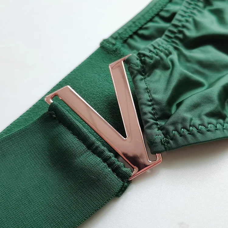 String taille basse